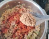 A picture of step 10 of Mutton keema.