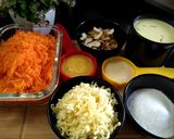 A picture of step 1 of Gajar ka halwa.