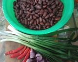 Foto langkah ke 2 dari resep Kacang merah goreng.