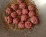 Foto langkah ke 2 dari resep Semur bola daging kentang.