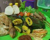 Foto langkah ke 10 dari resep Nasi bakar ayam🍗pedas komplit ala dŘ 🍛🍡 Step by step 😘.