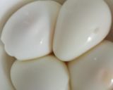 Hình bước làm 2 của món Trứng gà ngâm tương