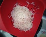 નુડલ્સ સ્પ્રિંગ રોલ(Noodles spring Roll recipe in Gujarati) રેસીપી સ્ટેપ2ફોટો