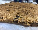 Φωτογραφία βήματος 6 της συνταγής Chocolate chip flapjacks