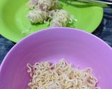 Foto langkah ke 2 dari resep Sosis Gulung Mie.