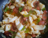 Foto del paso 3 de la receta: Garbanzos con sepia y Chorizo