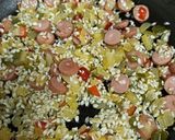 Foto del paso 2 de la receta: Arroz rápido con frankfurts