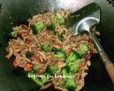 Foto langkah ke 2 dari resep Pangsit Goreng isi Brokoli usus.
