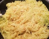 รูปขั้นตอนการทำที่ 1 ของ Rösti มันฝรั่งทอด