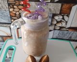 A picture of step 4 of Spodila - banana milkshake with blueberry ice-cream twist🍌🍨🥤.