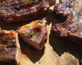 Foto del paso 5 de la receta: Bife americano con sangre de ajo y manteca