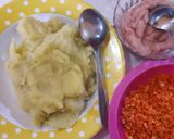 Foto langkah ke 1 dari resep Kroket kentang isi ayam.