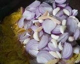 A picture of step 3 of Chicken Khada Masala.