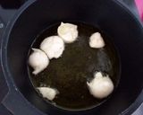 Foto del paso 3 de la receta: Bolitas fritas de yogur y vainilla
