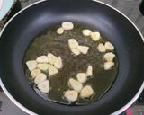Foto del paso 2 de la receta: Garbanzos cocidos y gambas frescas