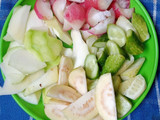 Rujak buah Kecomrang