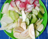 Foto langkah ke 4 dari resep Rujak buah Kecomrang.