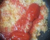 A picture of step 2 of Chicken spaghetti with Sweet corn.
