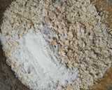Foto del paso 2 de la receta: Cuadrados de avena y chocolate!