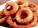 Aros de cebolla fritos