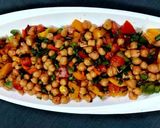 A picture of step 3 of ChickPea Salad.