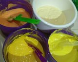 Foto langkah ke 5 dari resep Orange ombre cake enaaakk.