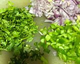 A picture of step 3 of Paneer mix veg paratha.