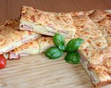 Virslis-sajtos lepény recept fázis 6 fotója
