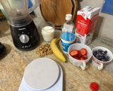 Foto del paso 1 de la receta: Smoothie de frutillas, banana y arándanos
