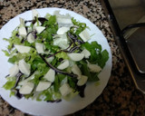 Foto del paso 2 de la receta: Ensalada ligera con higos, mozzarella y aguacate