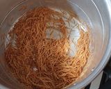 A picture of step 2 of Enriched Fideo Soup.