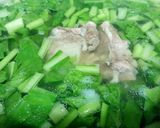 Hình bước làm 2 của món Canh cải ngọt nấu lưỡi heo