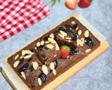 Foto langkah ke 6 dari resep Banana Cake dengan Extra Coklat.