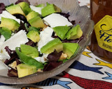 Foto del paso 4 de la receta: Ensalada de queso fresco y aguacate con miel