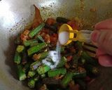 A picture of step 12 of Dahi wali bhindi.