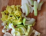 Foto del paso 1 de la receta: Sopa de coliflor y calabacita