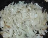 Foto del paso 2 de la receta: Salchichas con puré