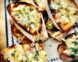 Foto del paso 6 de la receta: Aperitivos rápidos: Provolone con ibérico, Tostas de mantequilla con ajo & Mini brochetas vegetales