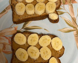 A picture of step 4 of PB & Banana Toast.