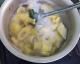 Foto langkah ke 2 dari resep Kolak Pisang Nangka Kentang.