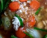 รูปขั้นตอนการทำที่ 7 ของ แกงจืดไก่สับวุ้นเส้นผักรวม