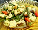 Foto langkah ke 4 dari resep Tumis kacang panjang tulang ayam.