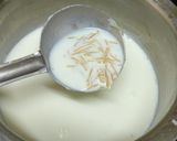 A picture of step 4 of Butterscotch custard flavoured kulfi falooda.