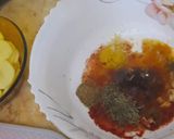 صورة لخطوة 3 من وصفة صينية الدجاج بالبطاطس في الفرن بتتبيلة لذيذة 🥔🥔🍗🍗