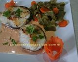 Foto del paso 3 de la receta Merluza a la plancha con salsa de ajo y pimentón con verdurítas al vapor