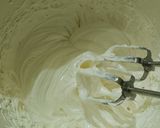 Foto langkah ke 9 dari resep Lemon Chia Seed Cake.