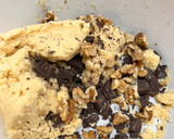 Foto del paso 2 de la receta: Crumbl cookies de chocolate y nuez 💣