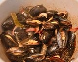 Hình bước làm 5 của món Trai Pháp (Vẹm Đen) Sốt Vị Thái Chua Cay (Tom Yum)