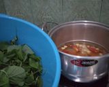 Foto langkah ke 5 dari resep Sayur Bening Kemangi - (Bayam Wortel Jagung Muda (Putren)).