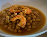 Foto del paso 5 de la receta: Garbanzos con langostinos